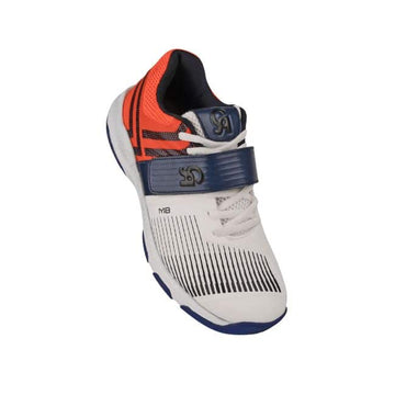 CA M8 Spikes